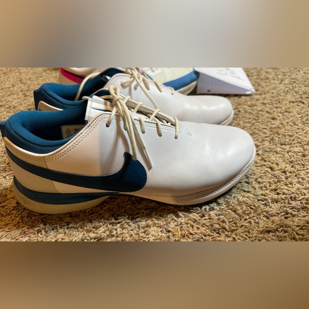Nike Victory Golf Shoes sz 11